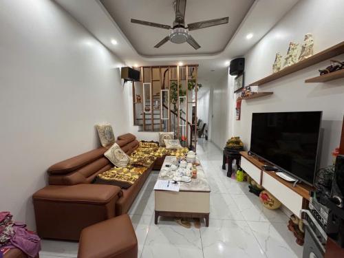 Nhà Phố Định Công 77m², 17,9 Tỷ - Sở Hữu Vị Trí Gold